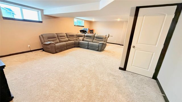 6327 Prairie Sage, Cedar Rapids, IA 52404