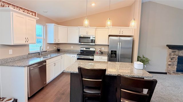 6327 Prairie Sage, Cedar Rapids, IA 52404