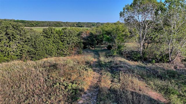 2765 Fm 3206, Saint Jo, TX 76265