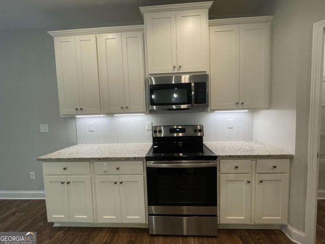 301 Omnia Ridge Way, Lawrenceville, GA 30044
