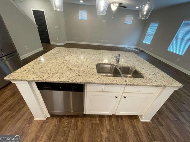 301 Omnia Ridge Way, Lawrenceville, GA 30044