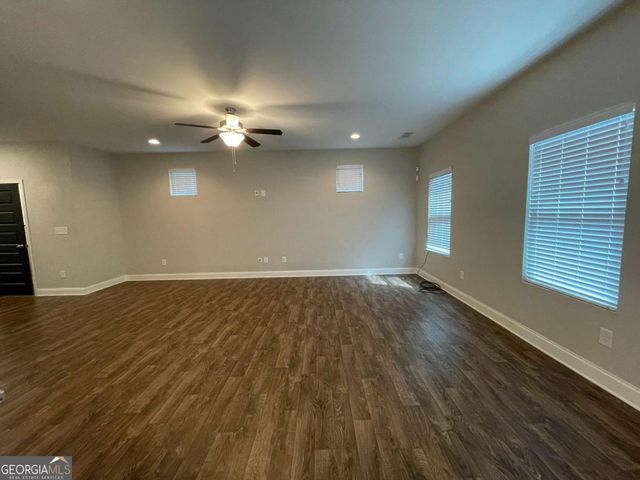 301 Omnia Ridge Way, Lawrenceville, GA 30044
