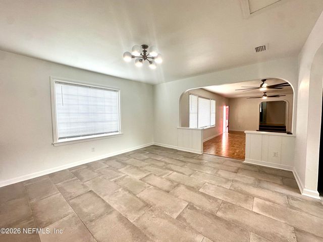 5951 CLIFTON Avenue, Jacksonville, FL 32211