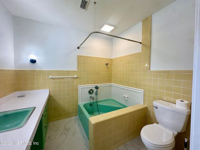 5951 CLIFTON Avenue, Jacksonville, FL 32211