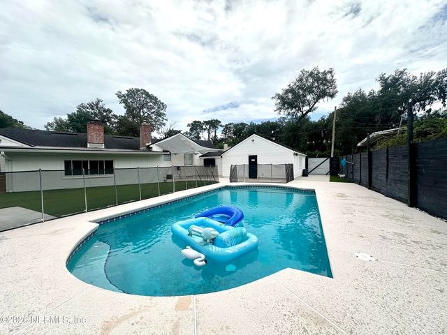 5951 CLIFTON Avenue, Jacksonville, FL 32211
