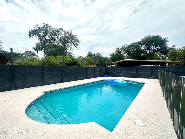 5951 CLIFTON Avenue, Jacksonville, FL 32211
