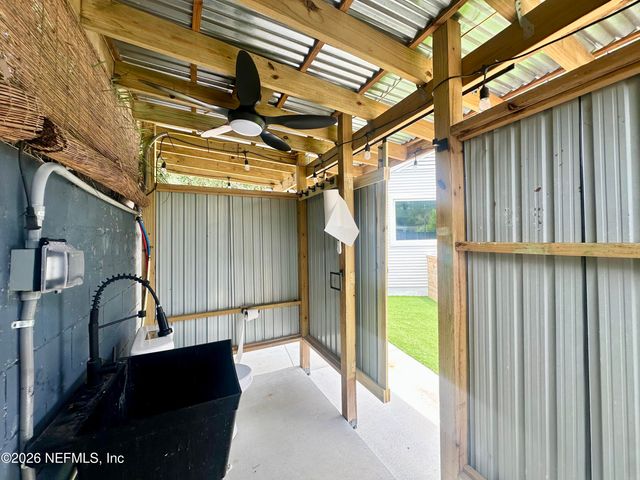 5951 CLIFTON Avenue, Jacksonville, FL 32211