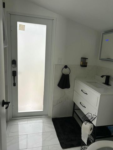 2816 NW 7TH Street, Fort Lauderdale, FL 33311