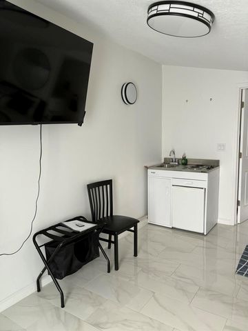 2816 NW 7TH Street, Fort Lauderdale, FL 33311