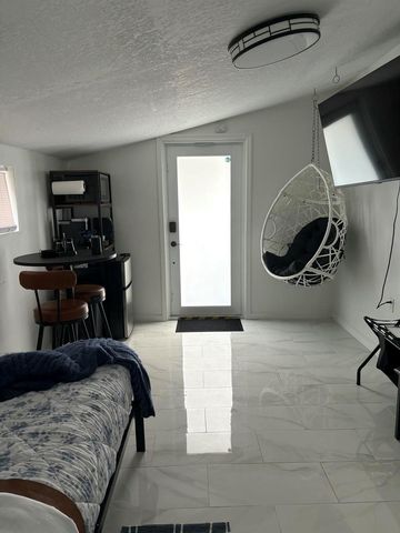 2816 NW 7TH Street, Fort Lauderdale, FL 33311