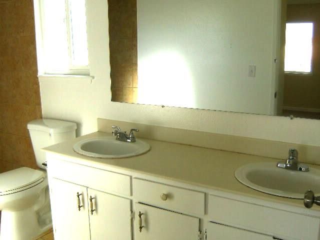 1712 Madrid Circle, Salinas, CA 93906