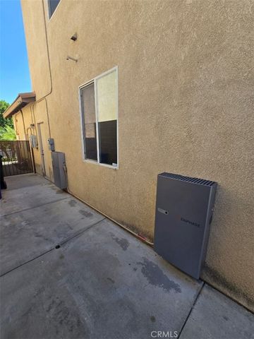 7434 Sultana, Fontana, CA 92336