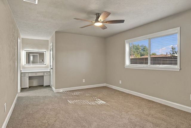 7025 Lincolnshire Lane, North Richland Hills, TX 76182