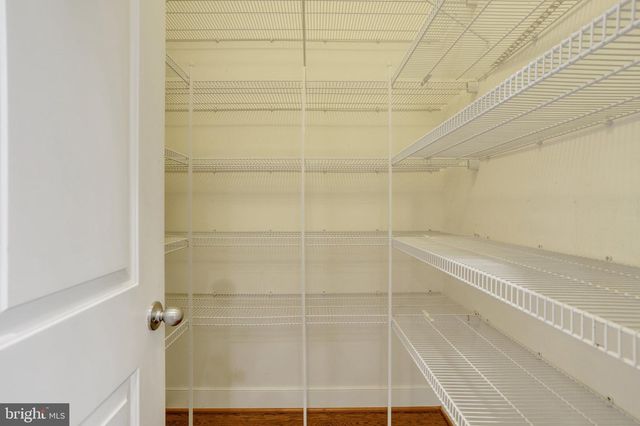 2093 LAURA MEWS PL, Alexandria, VA 22303