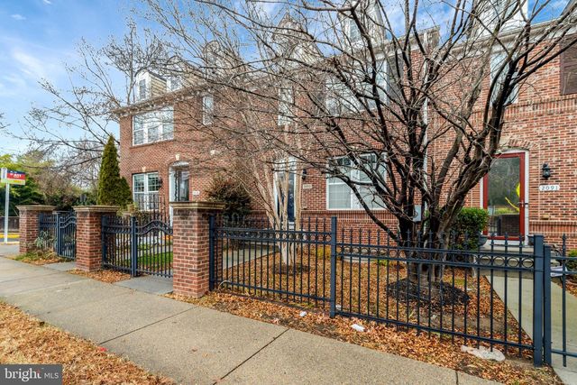 2093 LAURA MEWS PL, Alexandria, VA 22303