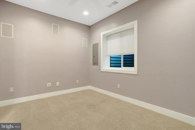 2093 LAURA MEWS PL, Alexandria, VA 22303