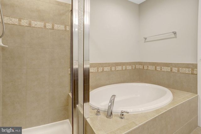 2093 LAURA MEWS PL, Alexandria, VA 22303