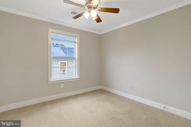 2093 LAURA MEWS PL, Alexandria, VA 22303