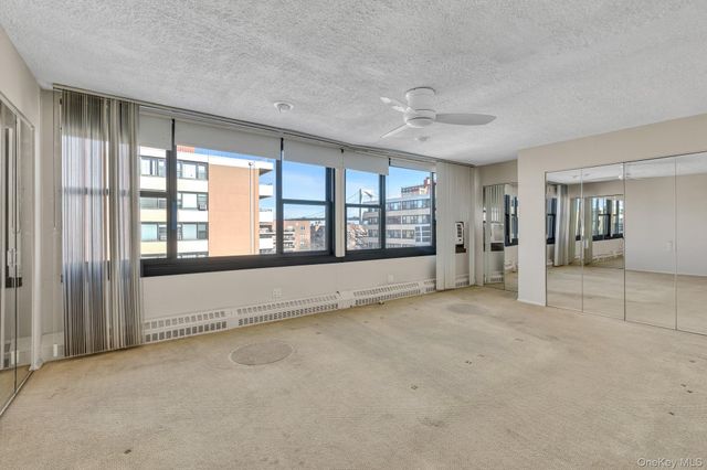 162-11 9th 7B, Beechhurst, NY 11357
