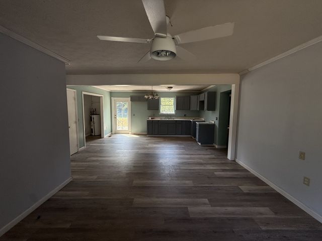 607 Cool Springs Rd, Morgantown, KY 42261