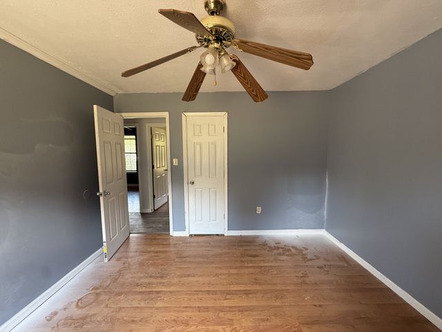 607 Cool Springs Rd, Morgantown, KY 42261