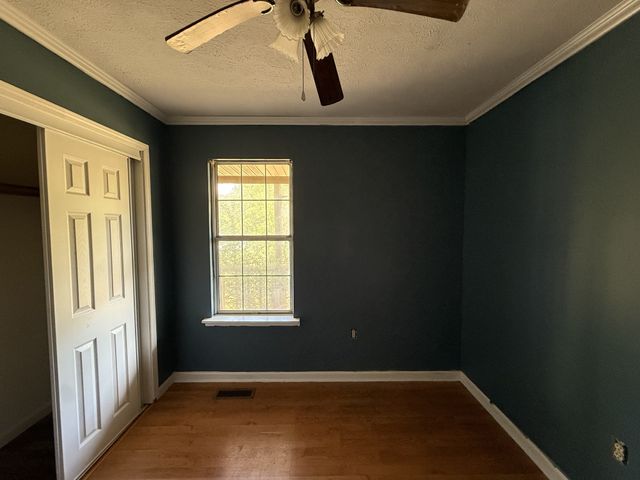 607 Cool Springs Rd, Morgantown, KY 42261