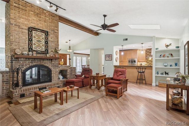 2705 W Live Oak Street, Lecanto, FL 34461