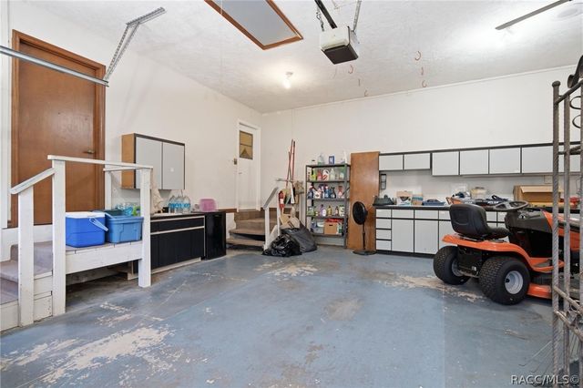 2705 W Live Oak Street, Lecanto, FL 34461