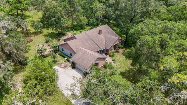 2705 W Live Oak Street, Lecanto, FL 34461