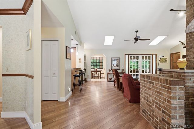 2705 W Live Oak Street, Lecanto, FL 34461