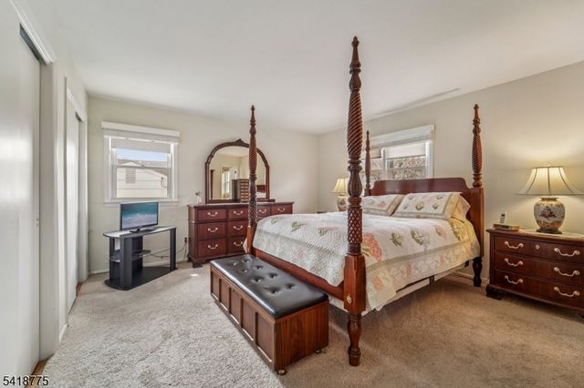 14 Eton Pl, Springfield Twp., NJ 07081