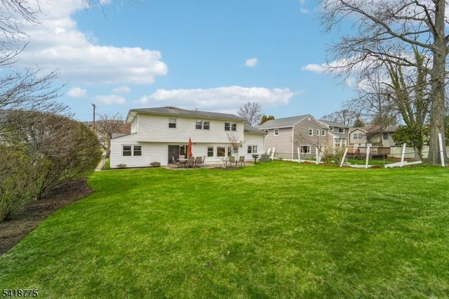 14 Eton Pl, Springfield Twp., NJ 07081