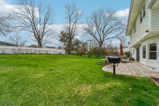 14 Eton Pl, Springfield Twp., NJ 07081