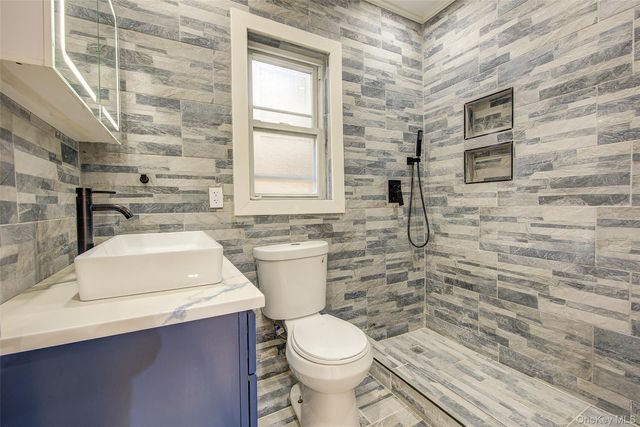 32-28 Utopia Parkway, Flushing, NY 11358
