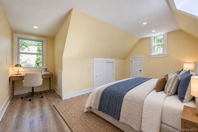 32-28 Utopia Parkway, Flushing, NY 11358