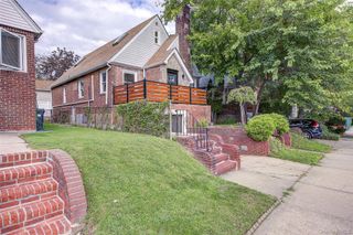 32-28 Utopia Parkway, Flushing, NY 11358