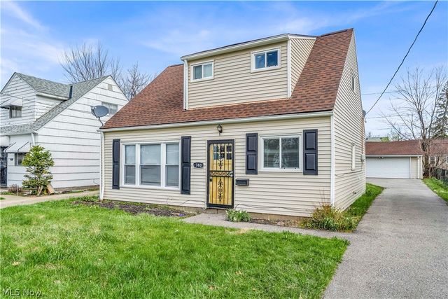 17401 Wayne Drive, Cleveland, OH 44128