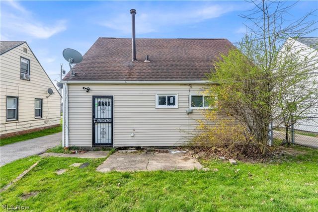 17401 Wayne Drive, Cleveland, OH 44128