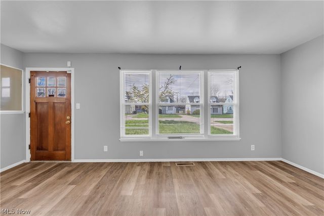 17401 Wayne Drive, Cleveland, OH 44128