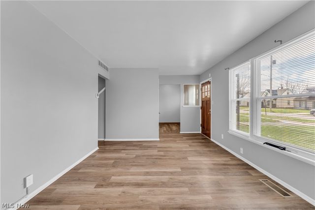 17401 Wayne Drive, Cleveland, OH 44128