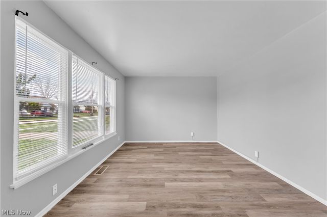 17401 Wayne Drive, Cleveland, OH 44128