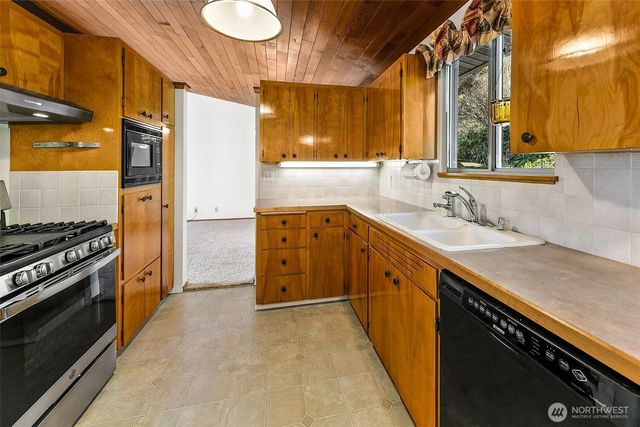 2624 SW 172nd Street, Burien, WA 98166