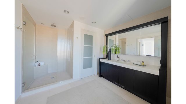 555 W 59TH Street PHC, New York City, NY 10019