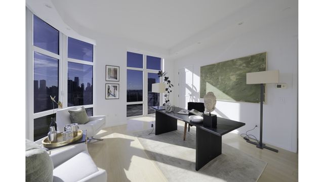 555 W 59TH Street PHC, New York City, NY 10019