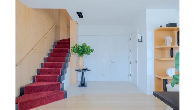 555 W 59TH Street PHC, New York City, NY 10019