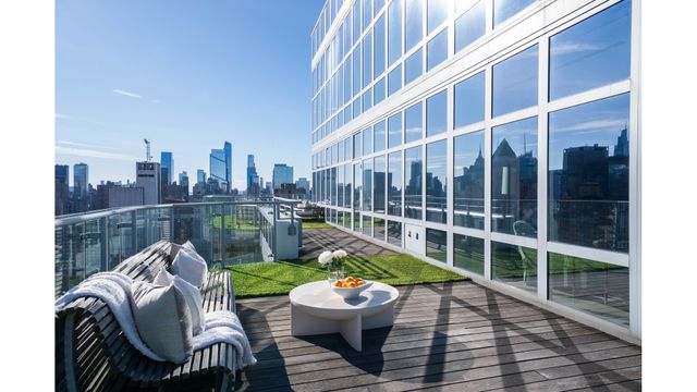 555 W 59TH Street PHC, New York City, NY 10019
