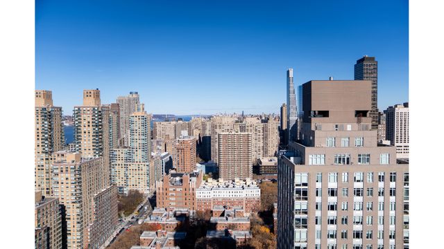 555 W 59TH Street PHC, New York City, NY 10019