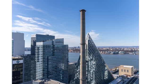 555 W 59TH Street PHC, New York City, NY 10019