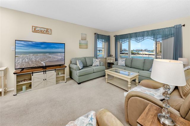 4650 COVE CIRCLE 409, St Petersburg, FL 33708