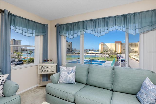 4650 COVE CIRCLE 409, St Petersburg, FL 33708